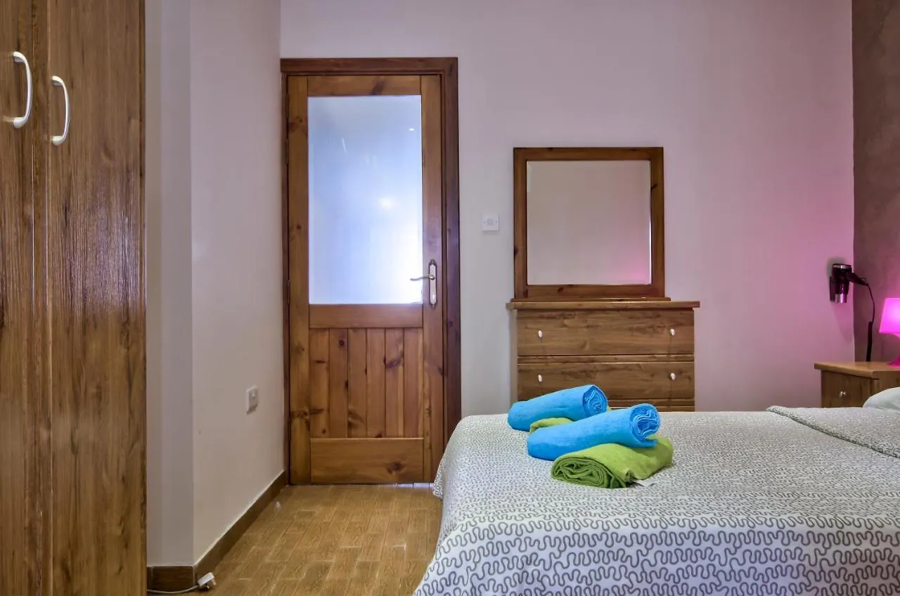 Sliema St Helens Cozy Traditional Apartments By Shortletsmalta