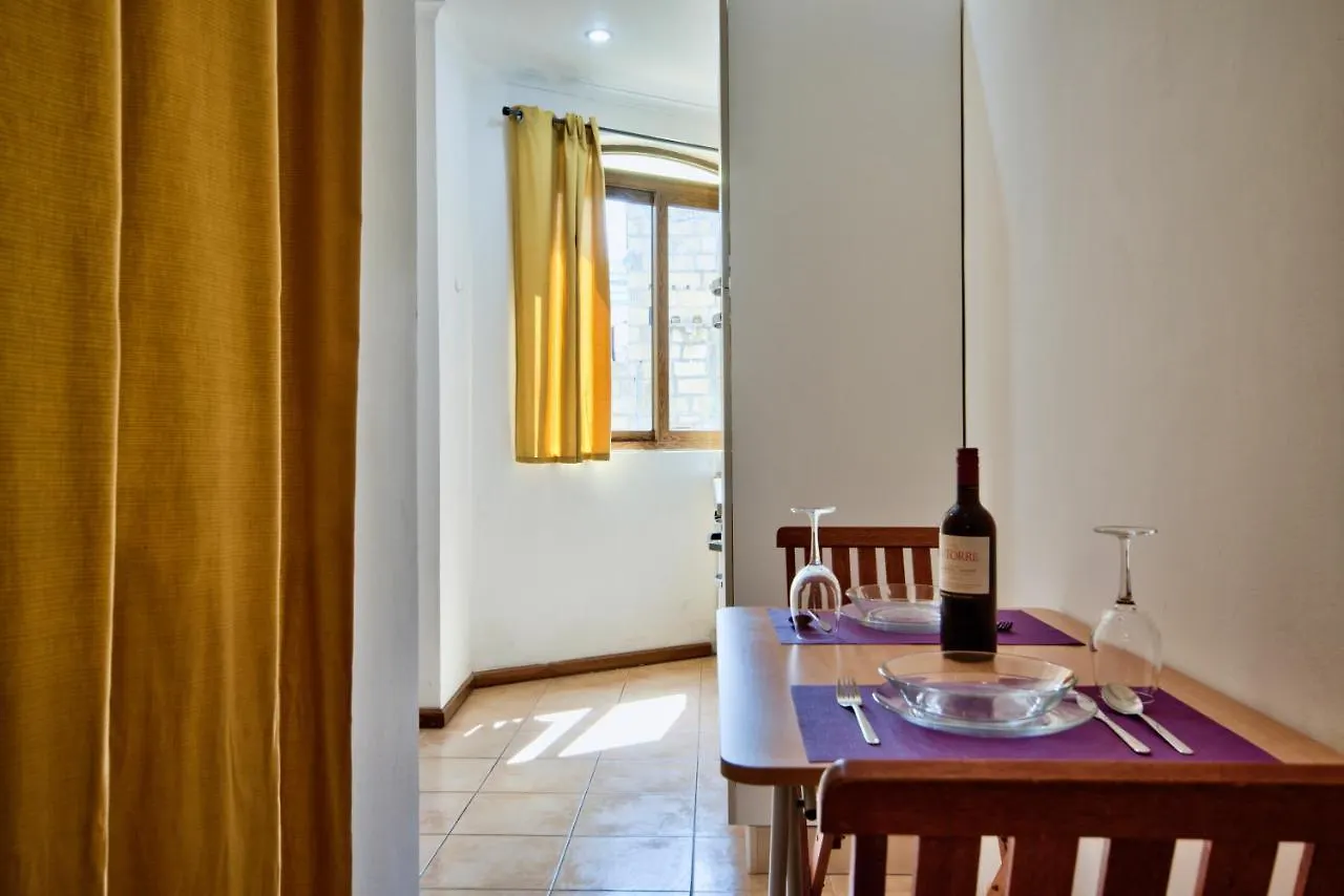 Sliema St Helens Cozy Traditional Apartments By Shortletsmalta