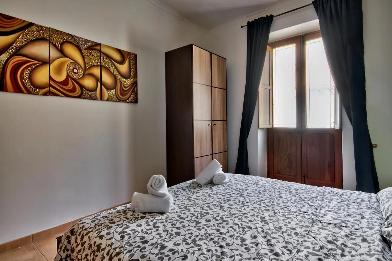 Sliema St Helens Cozy Traditional Apartments By Shortletsmalta 0*,  Malta